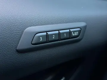 LEXUS UX 250h LUXURY LED#ACC#VIRTC#HUD#SPUR#SD#LH#NAV