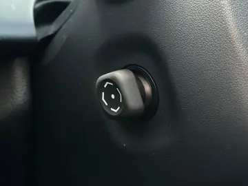 LEXUS UX 250h LUXURY LED#ACC#VIRTC#HUD#SPUR#SD#LH#NAV