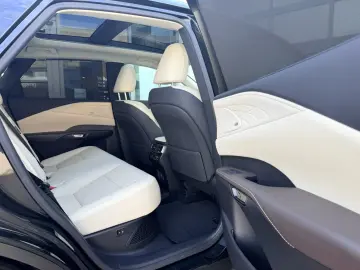 LEXUS RX 450h  Luxury Line     Mark Levinson   Anhänge