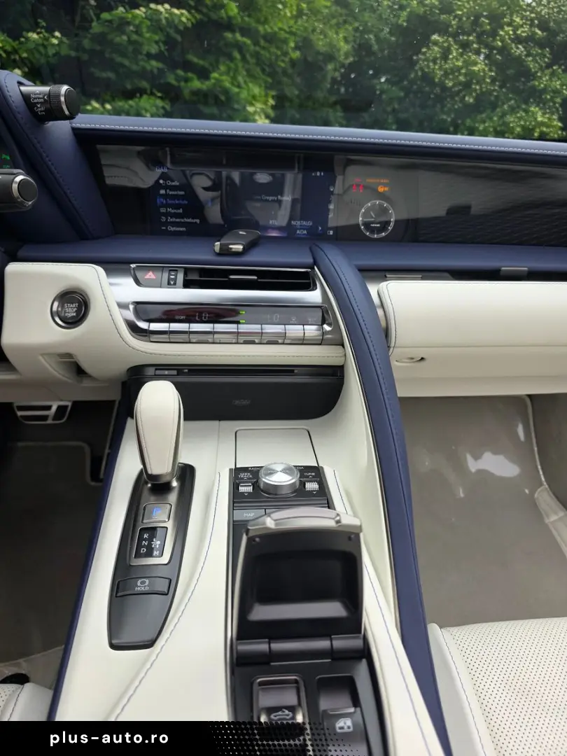LEXUS LC 500 Cabrio - Regatta Edition einer von 20