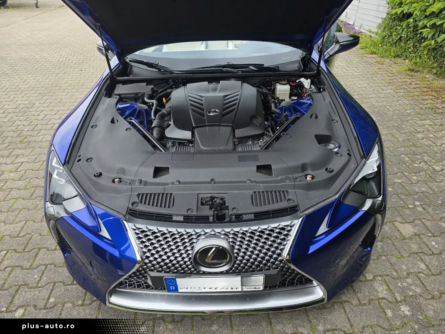 LEXUS LC 500 Cabrio - Regatta Edition einer von 20