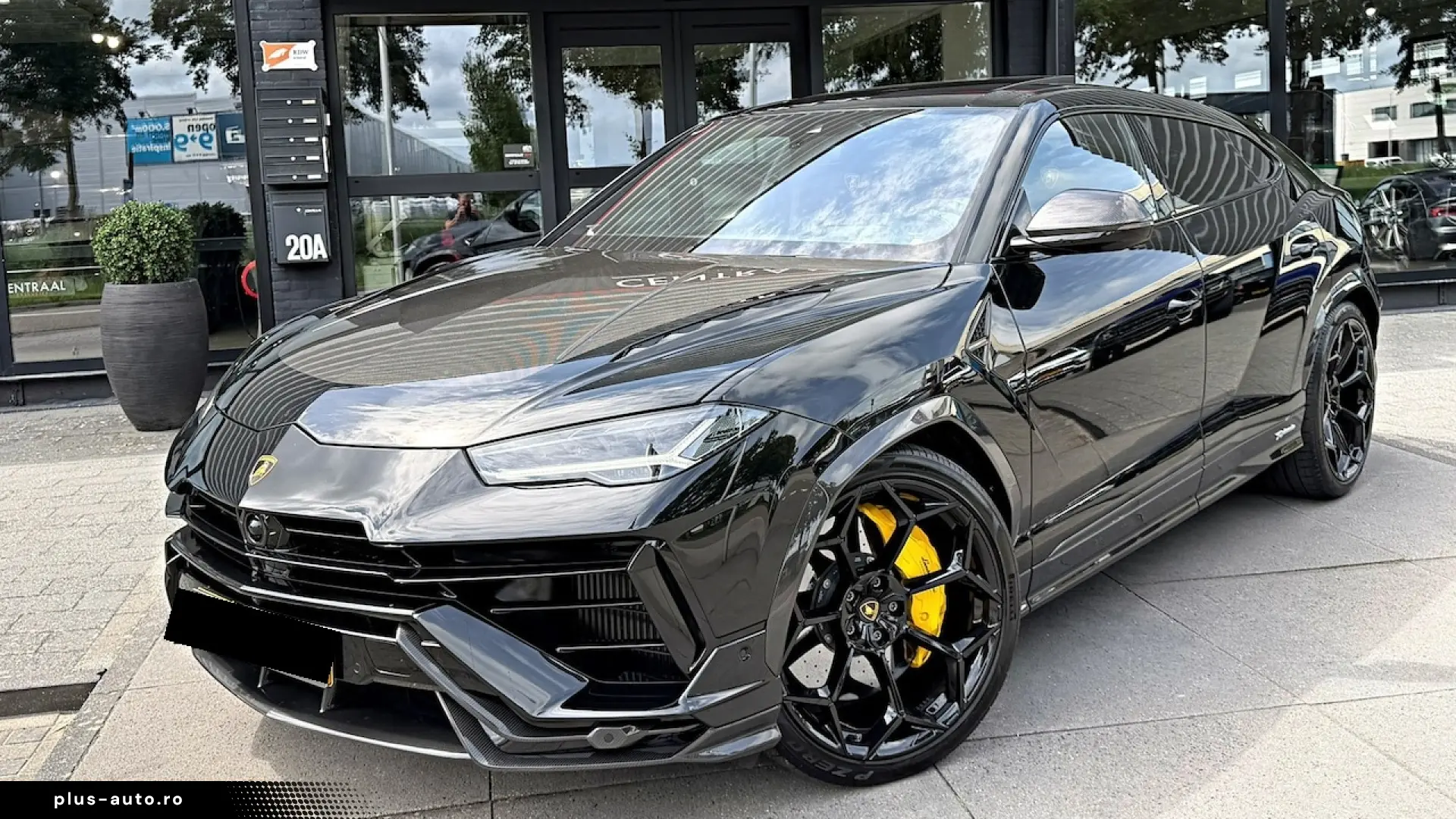 Lamborghini Urus Performante 4.0 V8 Akrapovic
