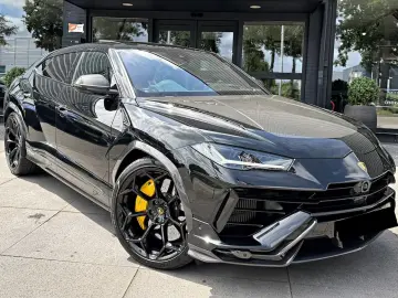 Lamborghini Urus Performante 4.0 V8 Akrapovic