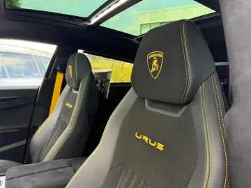 Lamborghini Urus Performante 4.0 V8 Akrapovic