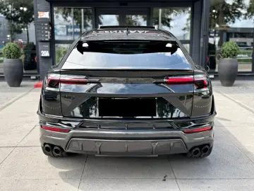 Lamborghini Urus Performante 4.0 V8 Akrapovic