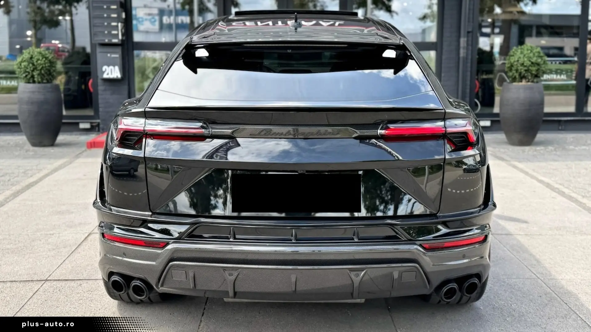 Lamborghini Urus Performante 4.0 V8 Akrapovic