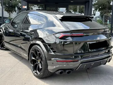 Lamborghini Urus Performante 4.0 V8 Akrapovic