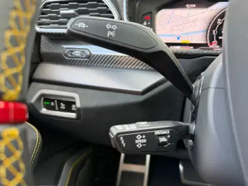Lamborghini Urus Performante 4.0 V8 Akrapovic