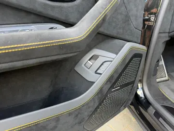 Lamborghini Urus Performante 4.0 V8 Akrapovic