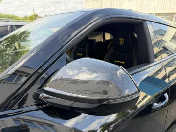 Lamborghini Urus Performante 4.0 V8 Akrapovic