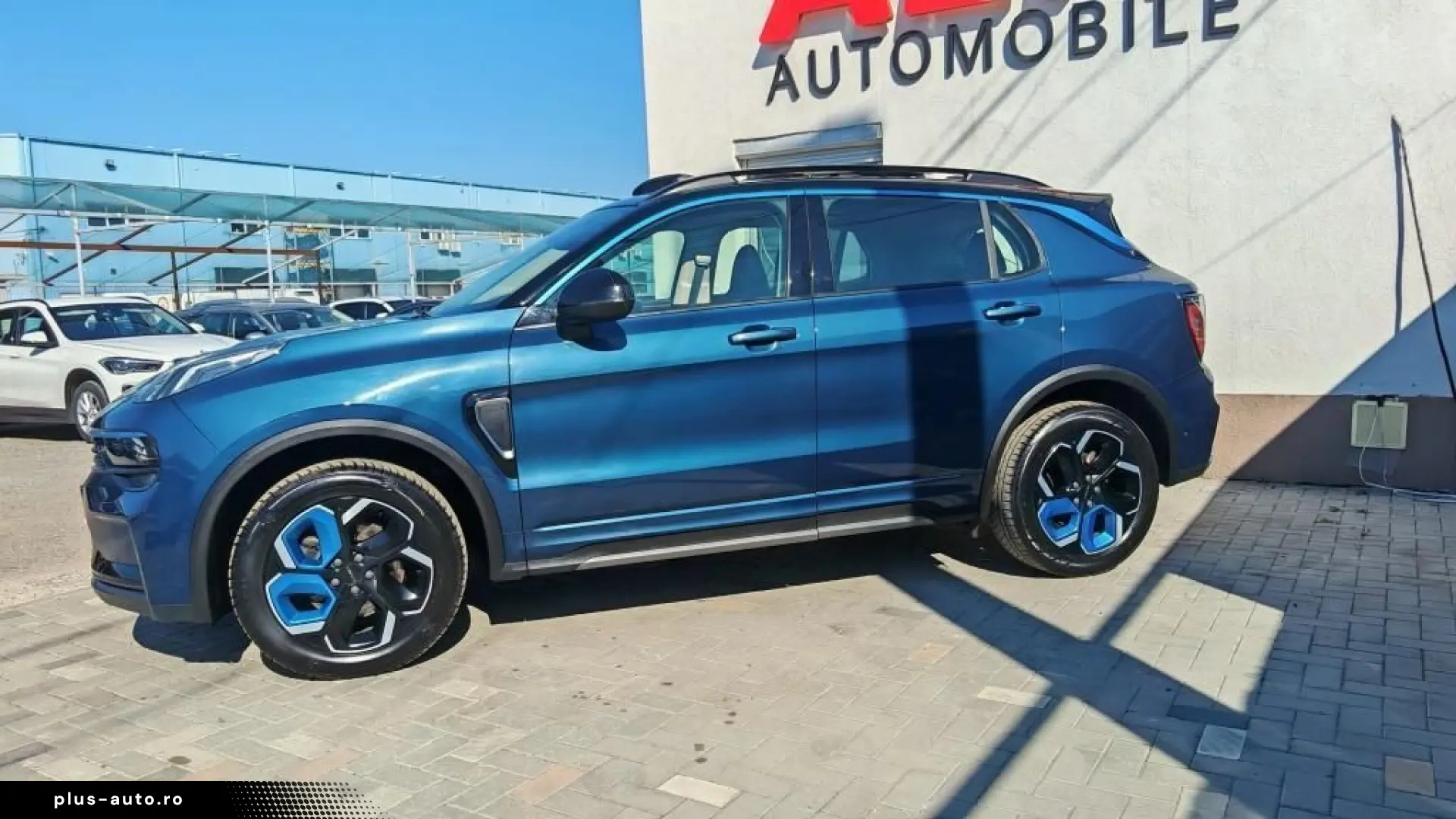 Lynk-Co 01
