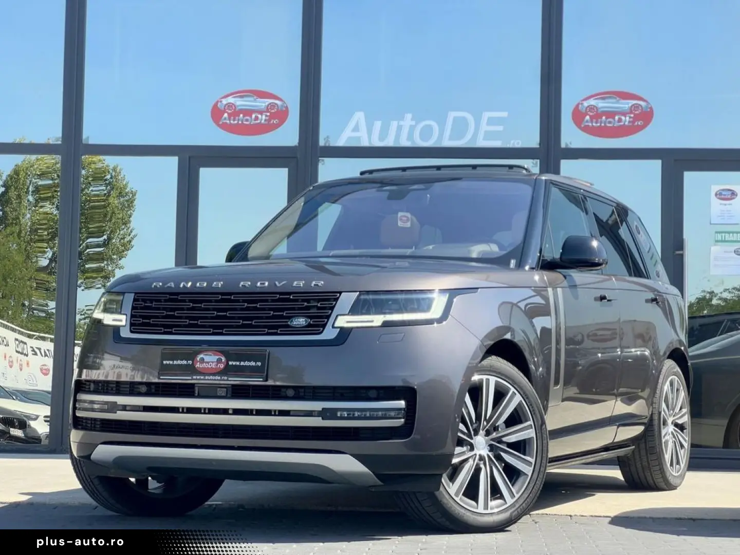 Land-Rover Range-Rover