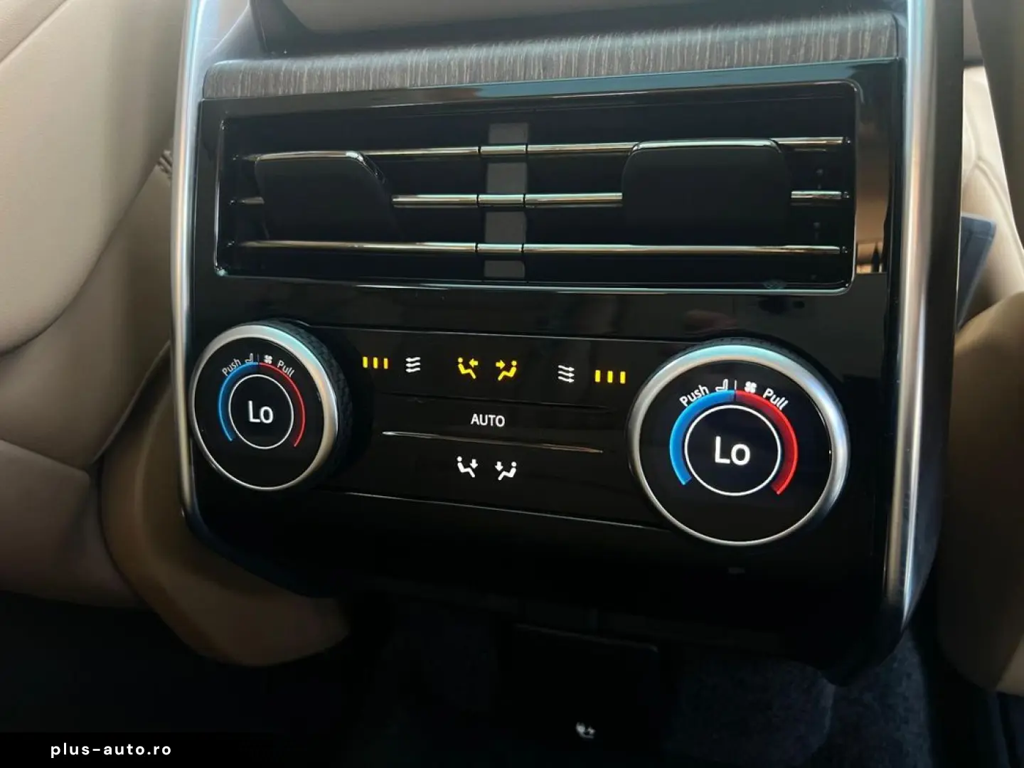 Land-Rover Range-Rover
