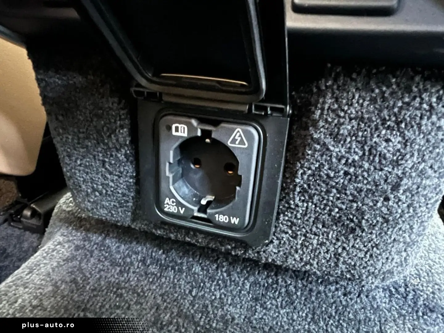 Land-Rover Range-Rover