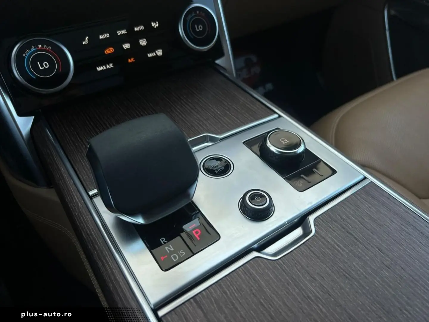 Land-Rover Range-Rover