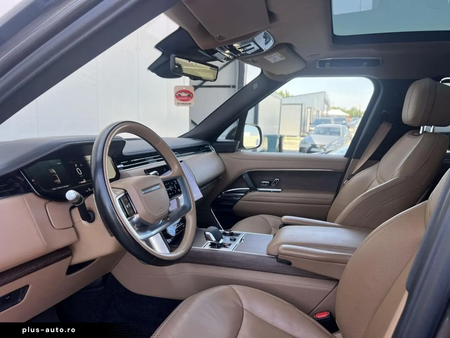 Land-Rover Range-Rover