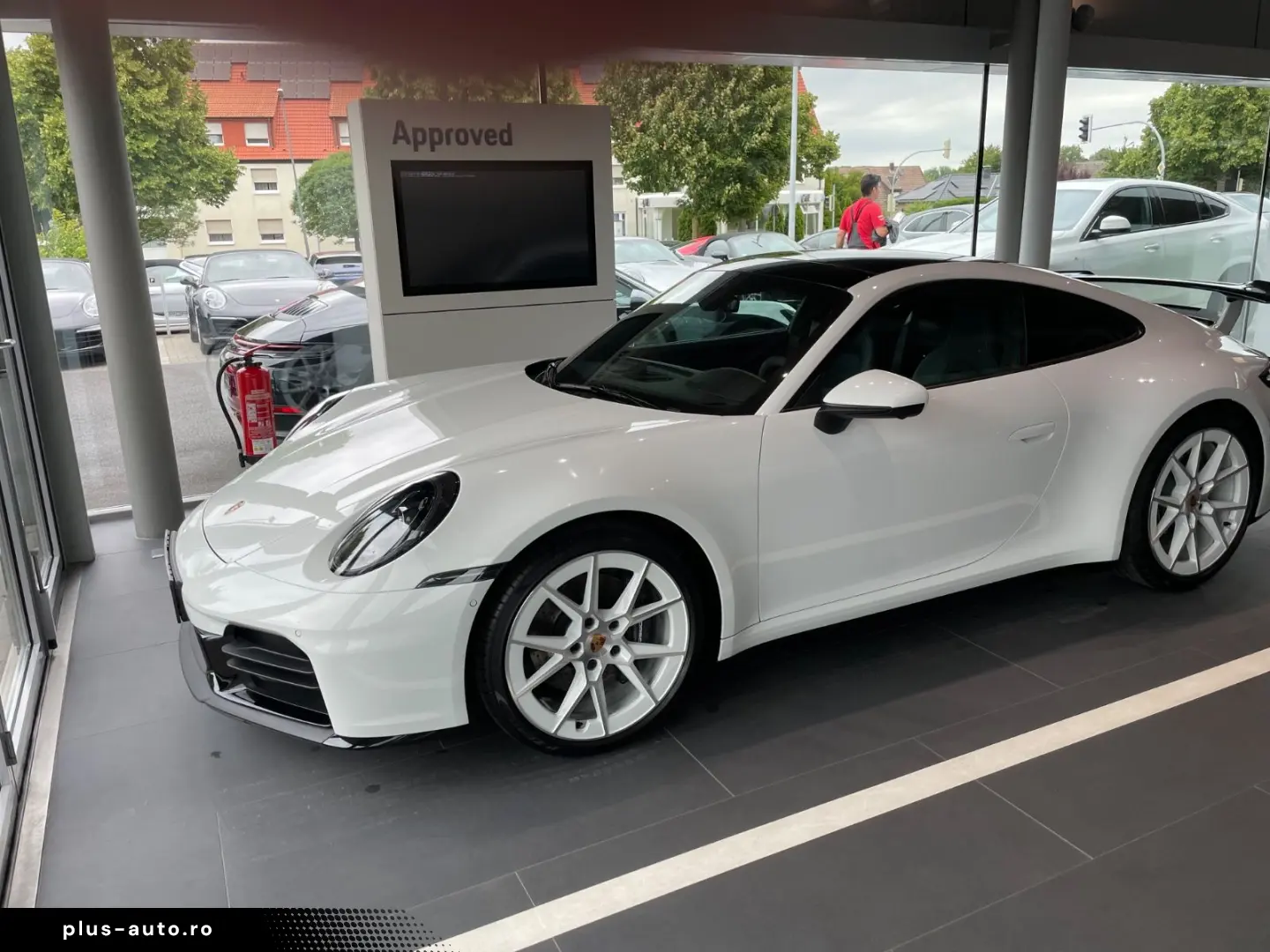 PORSCHE 992 Carrera Coupé 394PS Aeropaket Sport Chrono