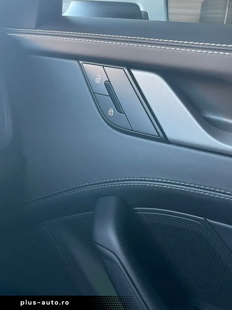 PORSCHE 992 Carrera Coupé 394PS Aeropaket Sport Chrono