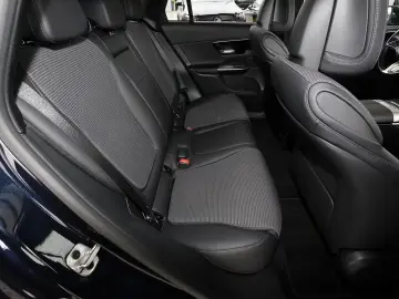 Mercedes-Benz GLC 200 4M AHK PANO DISTRONIC MEMORY 360