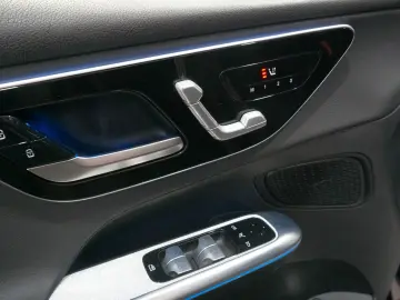 Mercedes-Benz GLC 220 d 4M AHK 360  Kamera ACC Carplay