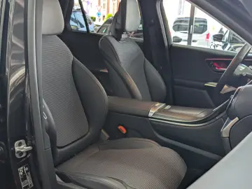 Mercedes-Benz GLC 220 d 4Mat X254 PANO DISTRONIC