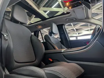 Mercedes-Benz GLC 220 d 4Mat X254 PANO DISTRONIC