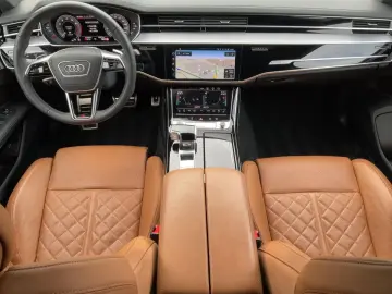 Audi A8 60 TFSI e QU S-LINE MATRIX AIR HuD B&O