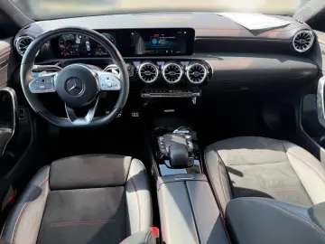 Mercedes-Benz CLA 250 4M Coupé AMG NIGHT PANO