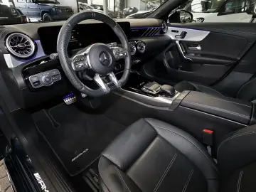 Mercedes-Benz CLA 35 AMG 4M Coupé