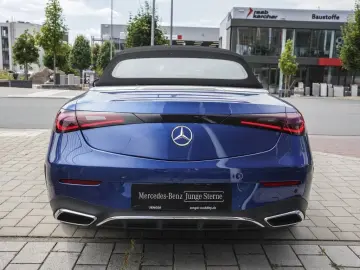 MERCEDES-BENZ CLE 220 d Cabrio AMG Advanced  Distron…