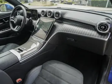 MERCEDES-BENZ CLE 220 d Cabrio AMG Advanced  Distron…