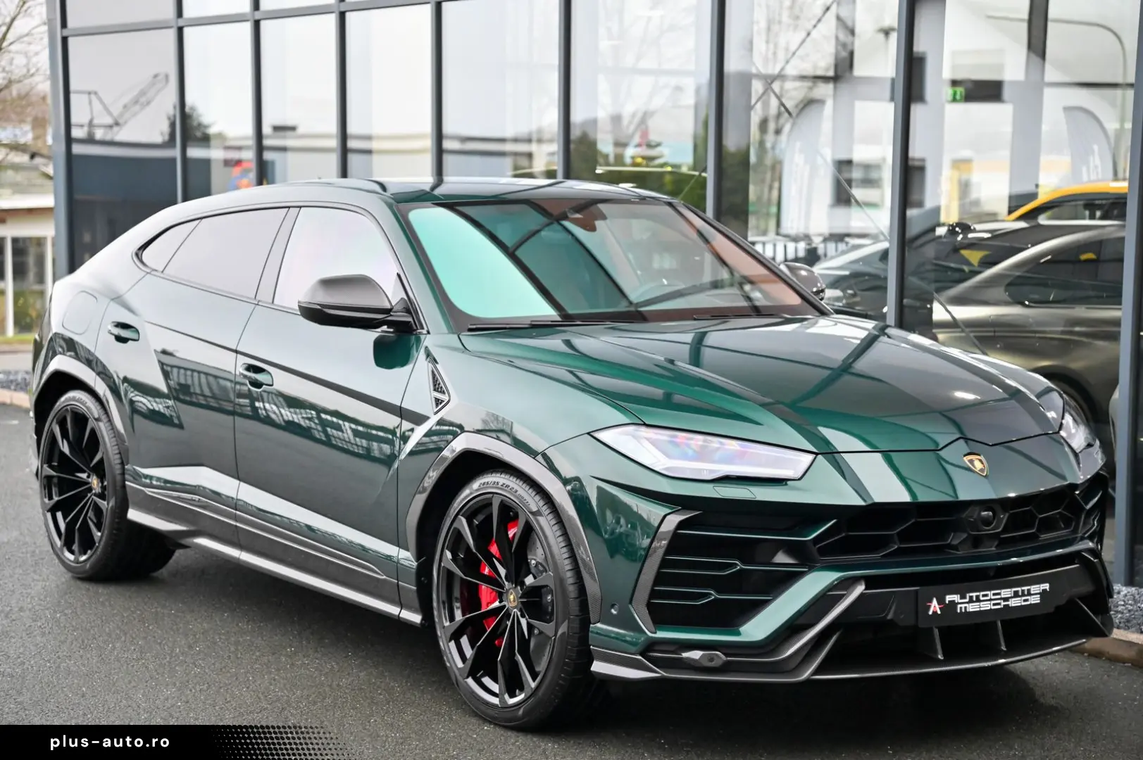 LAMBORGHINI Urus  Full Carbon  Akrapovic  Verde Hydra !  23