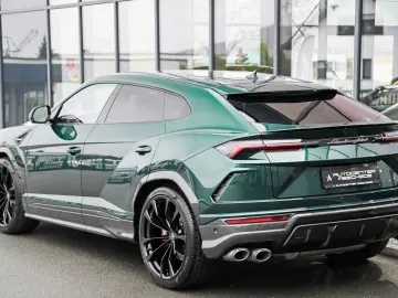 LAMBORGHINI Urus  Full Carbon  Akrapovic  Verde Hydra !  23