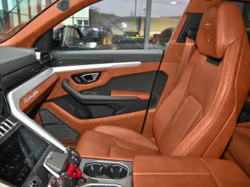 LAMBORGHINI Urus  Full Carbon  Akrapovic  Verde Hydra !  23