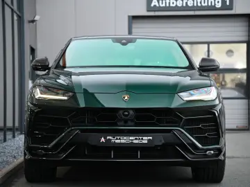 LAMBORGHINI Urus  Full Carbon  Akrapovic  Verde Hydra !  23