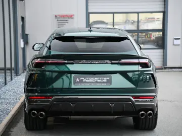LAMBORGHINI Urus  Full Carbon  Akrapovic  Verde Hydra !  23