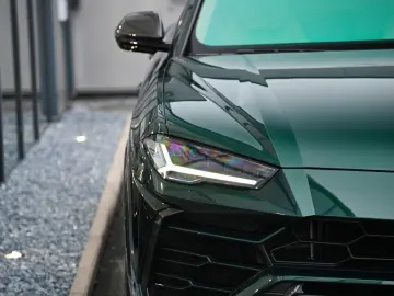 LAMBORGHINI Urus  Full Carbon  Akrapovic  Verde Hydra !  23