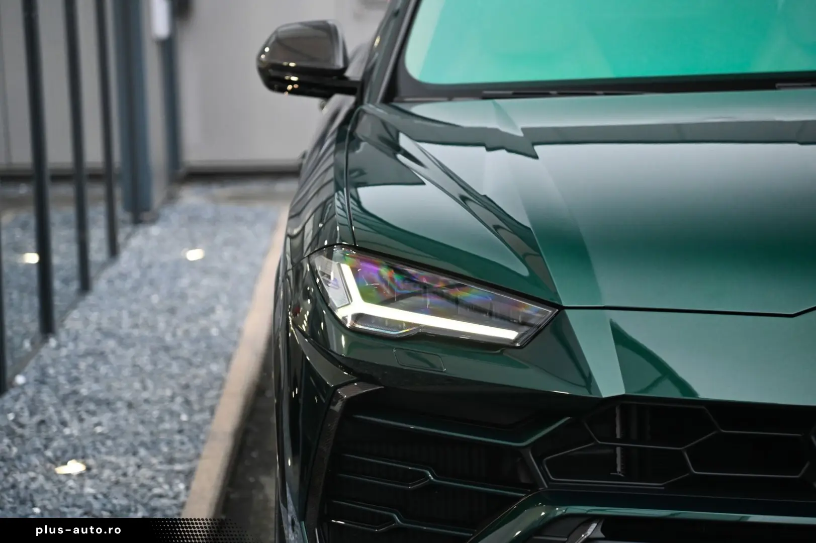 LAMBORGHINI Urus  Full Carbon  Akrapovic  Verde Hydra !  23