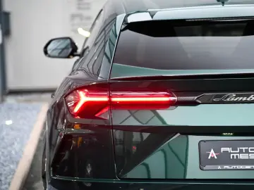 LAMBORGHINI Urus  Full Carbon  Akrapovic  Verde Hydra !  23