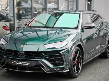 LAMBORGHINI Urus  Full Carbon  Akrapovic  Verde Hydra !  23
