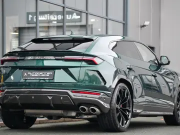 LAMBORGHINI Urus  Full Carbon  Akrapovic  Verde Hydra !  23