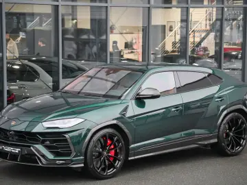 LAMBORGHINI Urus  Full Carbon  Akrapovic  Verde Hydra !  23