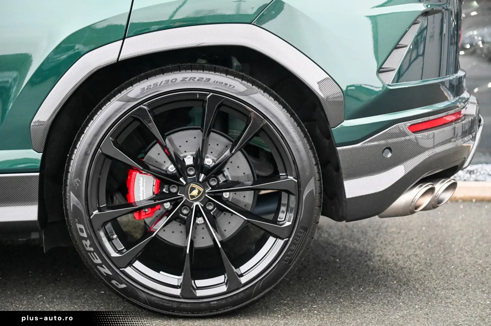 LAMBORGHINI Urus  Full Carbon  Akrapovic  Verde Hydra !  23