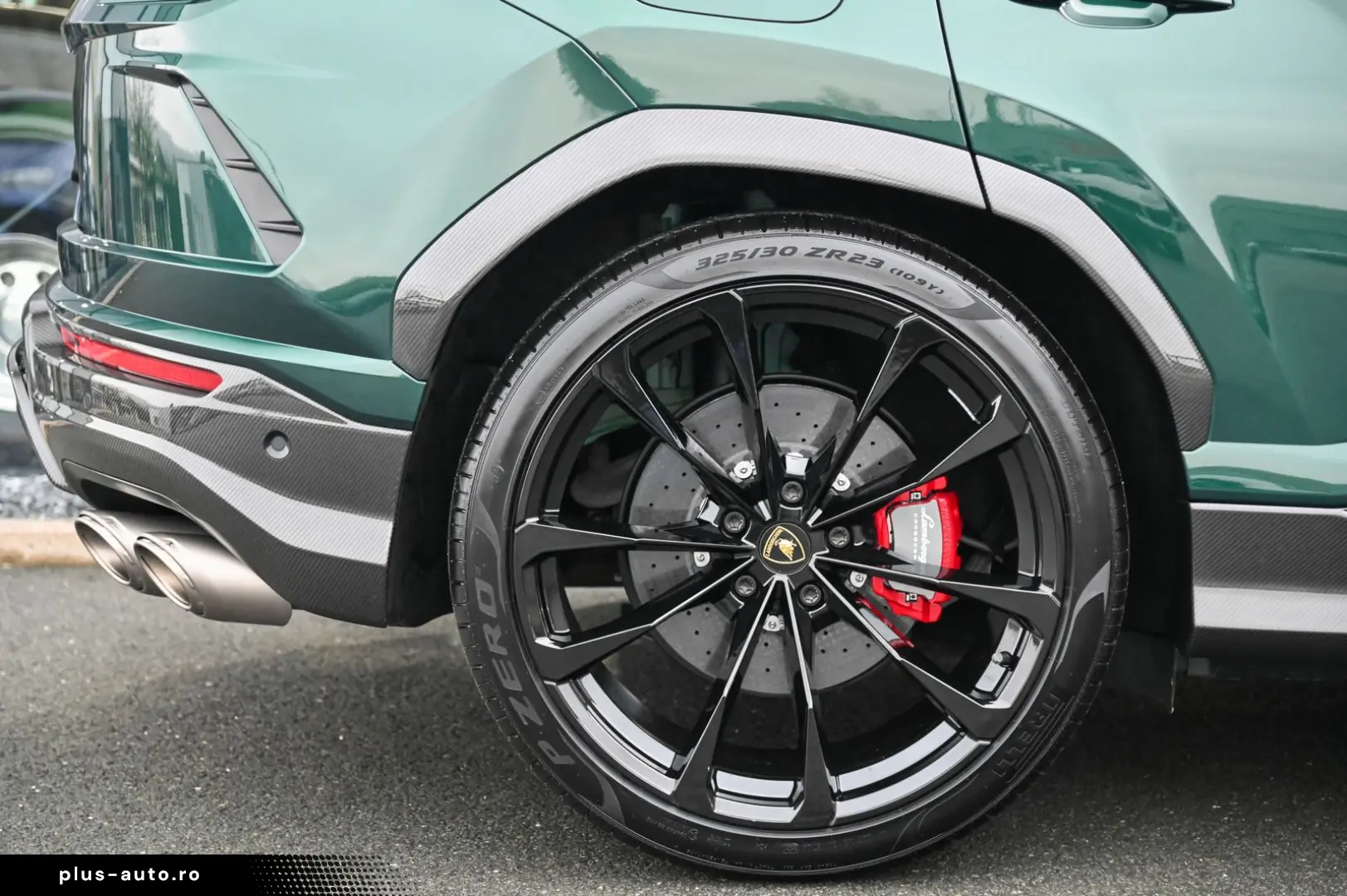 LAMBORGHINI Urus  Full Carbon  Akrapovic  Verde Hydra !  23