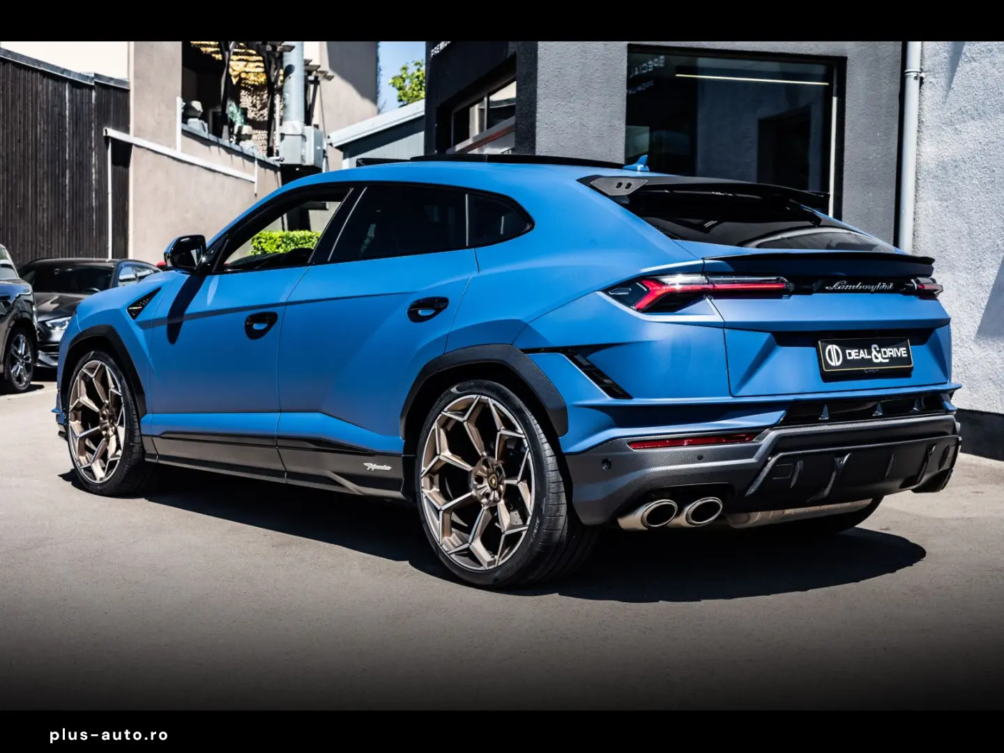 LAMBORGHINI Urus PERFORMANTE BLU GRIFO MATT AKRA 5yr SERVICE