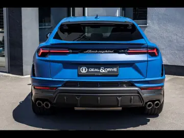 LAMBORGHINI Urus PERFORMANTE BLU GRIFO MATT AKRA 5yr SERVICE