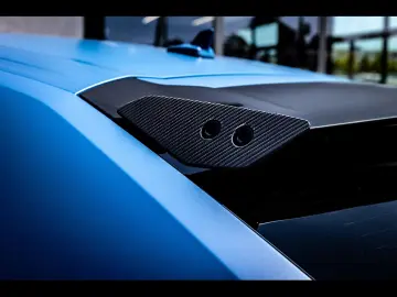 LAMBORGHINI Urus PERFORMANTE BLU GRIFO MATT AKRA 5yr SERVICE