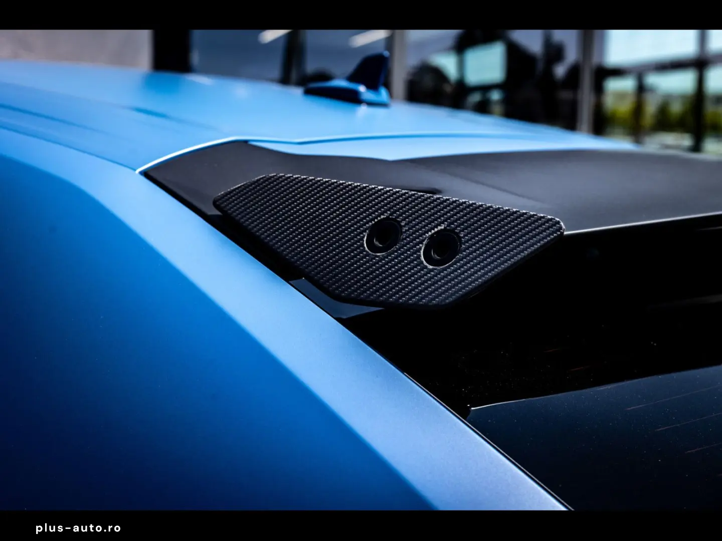 LAMBORGHINI Urus PERFORMANTE BLU GRIFO MATT AKRA 5yr SERVICE