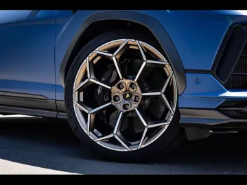 LAMBORGHINI Urus PERFORMANTE BLU GRIFO MATT AKRA 5yr SERVICE