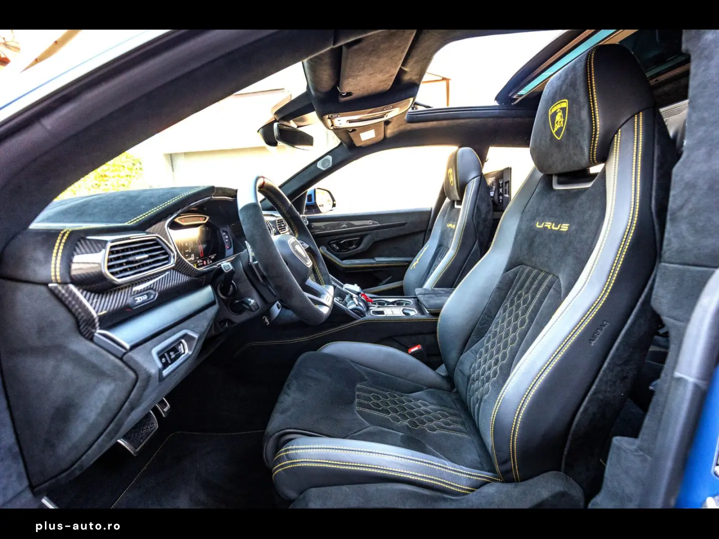 LAMBORGHINI Urus PERFORMANTE BLU GRIFO MATT AKRA 5yr SERVICE